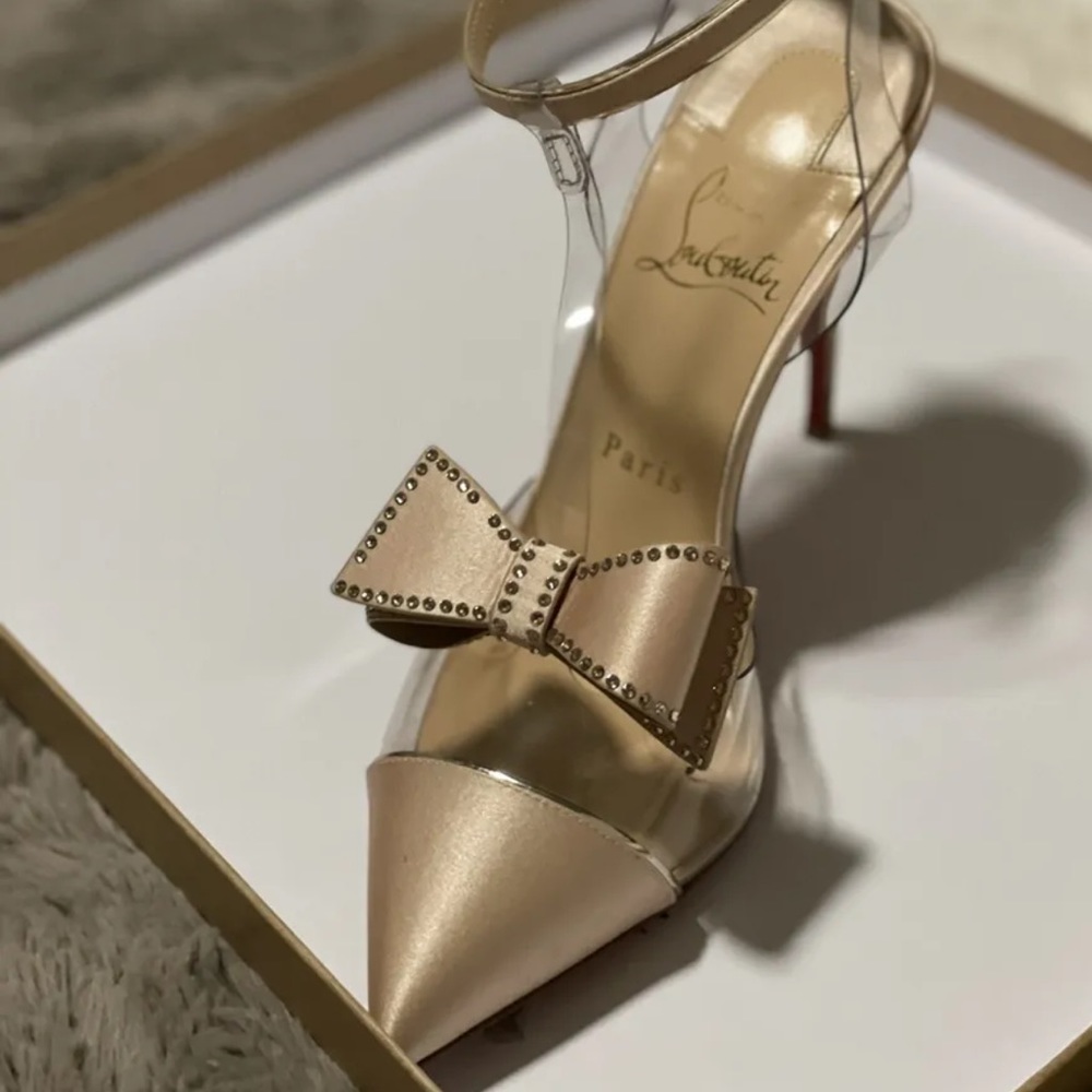 Christian Louboutin Naked Bow 100 Size 37 Clear Satin/PVC Bow Pump￼